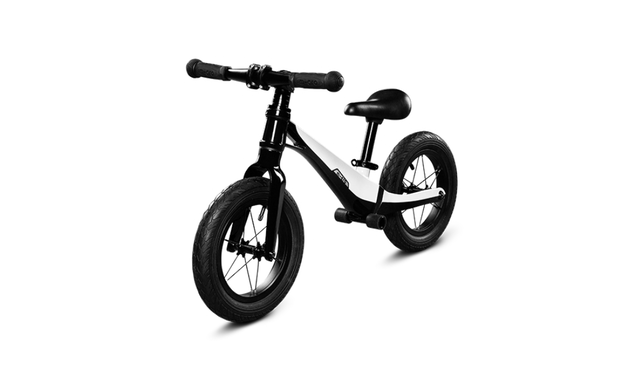 Micro Balance Bike Deluxe Pro Black & White 1